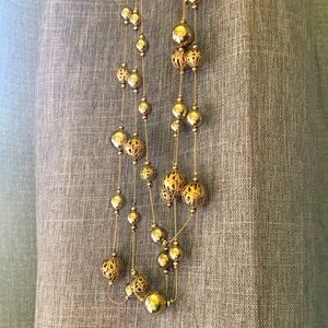 Classic Elegant 2pc Jewelry Set Necklace and Earrings